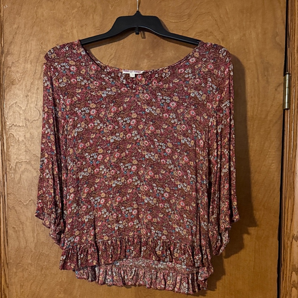 Floral Print Women's Blouse with Ruffle Hem